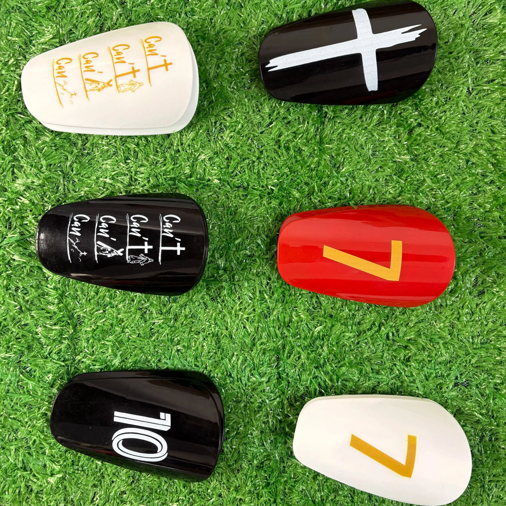1/6 Pair M/L Size Soccer Shin Guards Personalized Graffiti Trendy Style for Adult and Youth Match Training