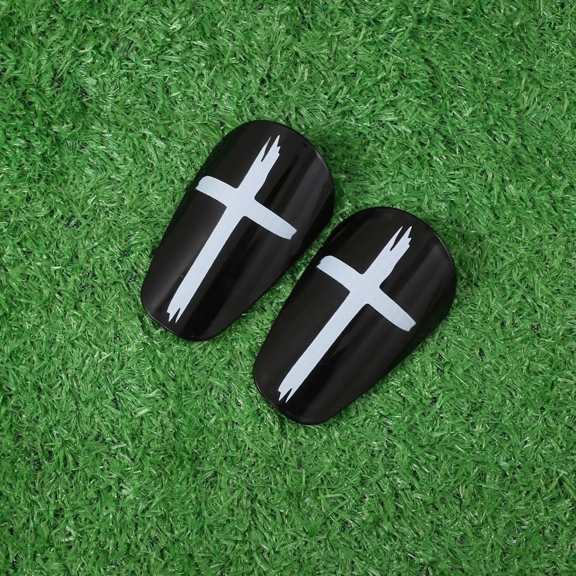 1/6 Pair M/L Size Soccer Shin Guards Personalized Graffiti Trendy Style for Adult and Youth Match Training